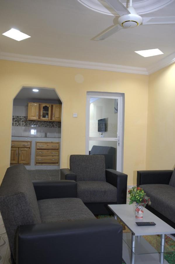 Faith And Grace Guest House Lamin Beretto Exterior foto